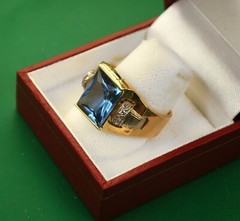 Antique 1940’s Deco Style Yellow Gold Platinum Diamonds Blue Stone Men’s Ring
