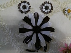 Vtg 60’s MOD Lot of 6 Enamel FLOWER POWER Flower Pin & Earring Sets Earrings