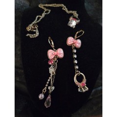 Vintage Betsey Johnson “Diamond ring” mismatched set.
