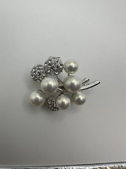 Vintage Whiting Davis Faux Pearl Rhinestone Brooch 4.5cm BB9