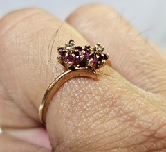 vtg 10K Yellow Gold Ring Sz 8.75″ w 2 Flower 12 Rubies & 2 Diamonds Dainty-2.67g