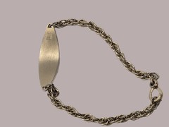 Vntg Speidel ID bracelet Engraved “Anna” in Gold Tone Twist chain