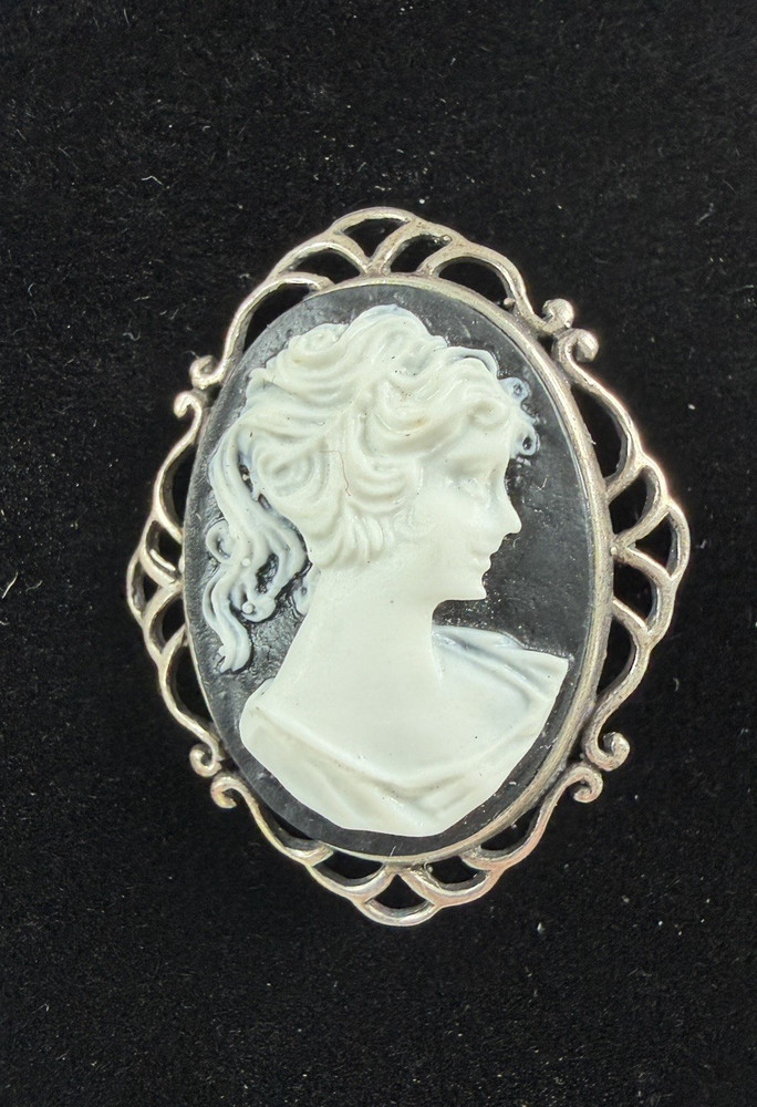 Vtg Signed Jezlaine Sterling Silver Black White Cameo Female Face Brooch Pin