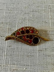 Vintage Rhinestone Leaf Brooch. Multicolor. Goldtone Setting…Autumn,Fall leaf..