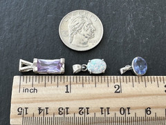 THREE VINTAGE STERLING SILVER SPRING COLOR GEM CHARM PENDANTS G354