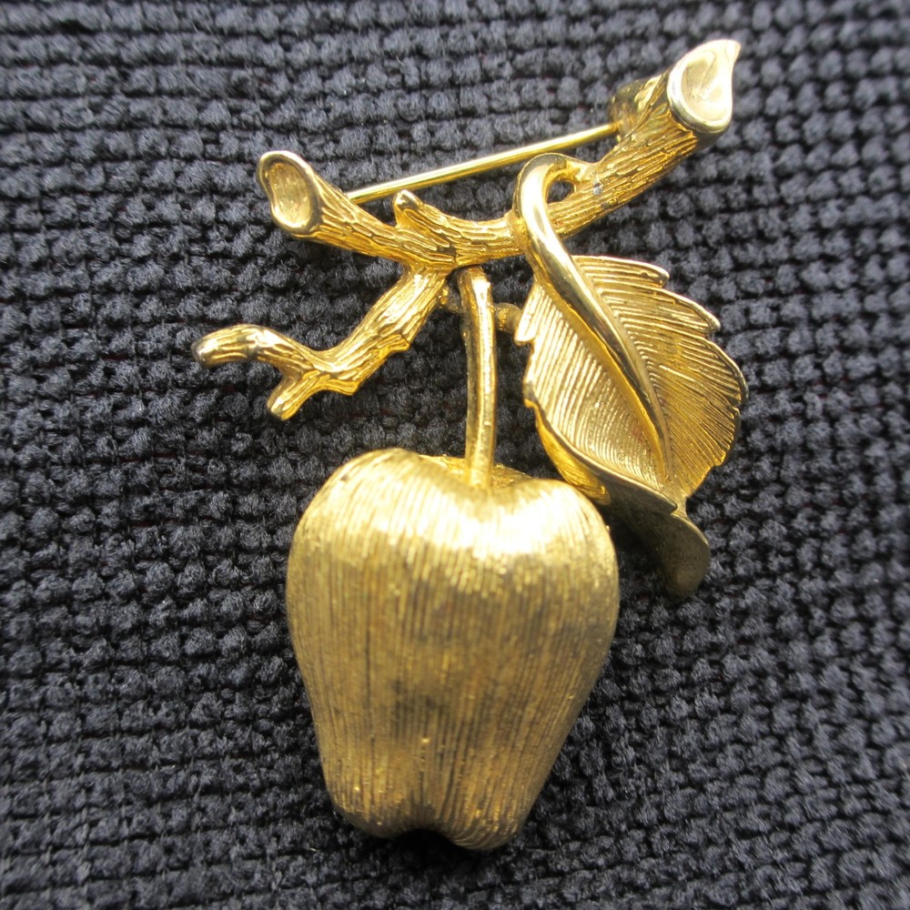 Vintage Lisner Brooch Apple Branch Leaf Gold Tone