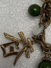 Vintage ART Green Bakelite Bead Asian Inspired Charm Bracelet 7.5”