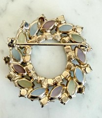Vintage Silver Tone Unsigned Juliana DeLizza Pastel Glass & Rhinestone Brooch