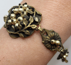 Antique Seed Pearl Birds Nest Pendant Bracelet Floral 6.25in