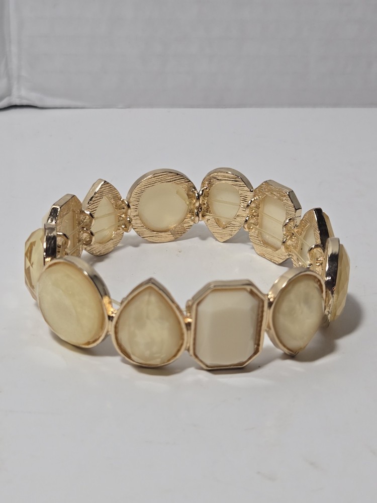 Vintage Goldtone Stretch Bracelet