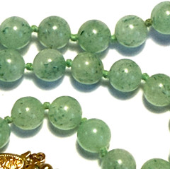 Vintage Chinese Lovely 7mm PREHNITE GEMSTONE Hand Knotted 25″ beaded NECKLACE