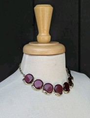 Vintage Deep RED Burgundy Maroon ROUND Thermoset Gold Tone 16″ Necklace Choker