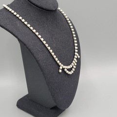 Vintage White Bead Prong Set Necklace Silver tone 15 in