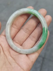 MADE IN-HOUSE Certifiable Grade-A Untreated Burmese Jadeite Jade Bangle (56.1mm)