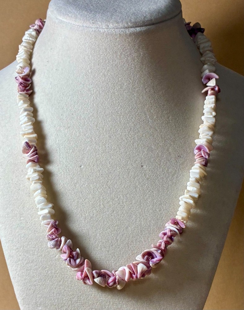 Vintage Pink & White Shell Chip Bead Necklace Tropical Beach Boho Style Retro