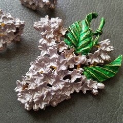 Vintage Lilac Floral Purple and Green Enamel Brooch and Clip Earrings Set