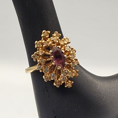 Vtg 1970s Vargas Mfg. Co. Stamped 18K H.G.E. Faux Amethyst Cocktail Ring Sz 6