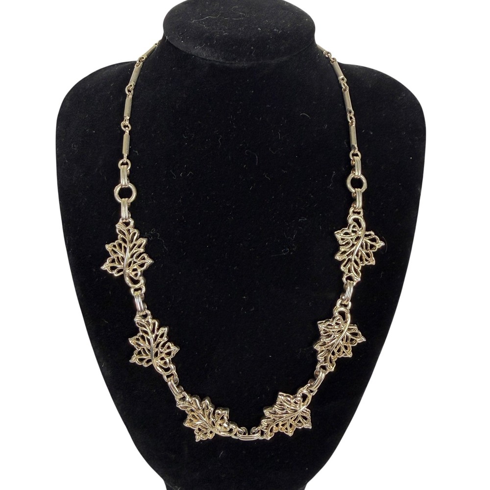 Vintage Gold Tone Maple Leaf Botanical Choker Necklace Textured Link 16 Inch