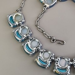Vintage Thermoset Necklace Blue Silver Tone 15.5″