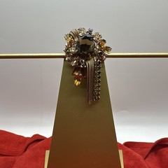 Vtg ‘50/‘60 Alice Caviness Brooch. Crystal/ Glass and dangling fringe. See pics.