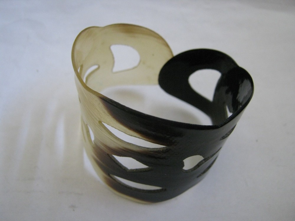 Stretchable Faux BuffaloHorn Bicolor Cuff Bracelet w/ Cut Out Design 2″ x 2.25″