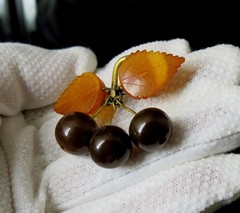 Vintage Baltic Amber Grapes Brooch USSR Gold Plated Pin