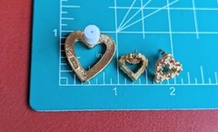 Set Of 2 AVON Dainty HEART Stud Post EARRINGS White RED Rhinestones PIN Brooch