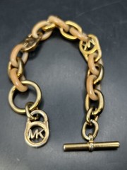 Michael Kors Gold Tone & Light Resin Chain Link T-Bar Bracelet 7”