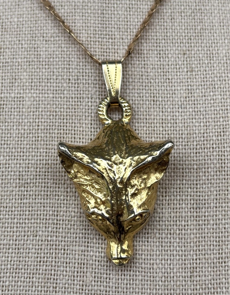 Mimi di N Fox Head Gold Tone Pendant Signed – 1974 and Small Necklace Chain