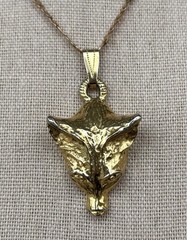 Mimi di N Fox Head Gold Tone Pendant Signed – 1974 and Small Necklace Chain