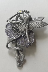 VINTAGE JJ JONETTE PEWTER MAGICAL WINGED FAIRY FLORAL PURPLE GLITTER BROOCH