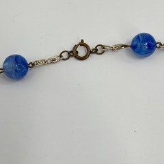 VTG Necklace Gold Tone Blue Marbled Beads 26″ Modern Art Nouveau Style