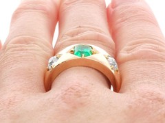 Antique Australian 0.80Ct Emerald and 0.97Ct Diamond 18k Yellow Gold Dress Ring