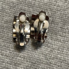 Vintage Estate Earrings Red Black Enamel Half Hoop Cuff Clip On Silver Tone 80s