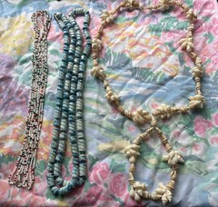 Lot Of 3 Vintage Necklaces Seed Bead, Shells, Blue White Cream 1940-80’s