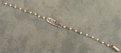 Vtg 1960s DARLING Plaque FAUX PEARL LINK BRACELET NOS Sweetheart Jewelry 8.25″