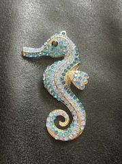 Florida Blue Rhinestone Seahorse Brooch Pin Gold Tone Ocean Life Mermaid Costume