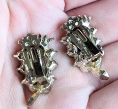 Vintage Green Peacock Blue Aurora Borealis AB Glass CLIP Earrings Feather Leaf