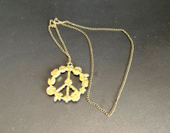 Coadipress Peace Sign Necklace Vintage Retro Boho Turquoise Peace Pearl Flower