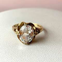 HUBERTUS VON SKAL VINTAGE 10K GOLD COLORLESS WHITE SPINEL FLOWER BUTTERCUP RING