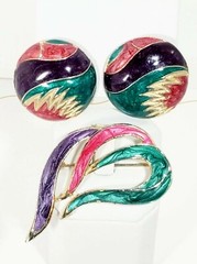 Vintage 1980s Pearlescent Enamel BROOCH EARRING Gold Tone Purple Fushia Teal