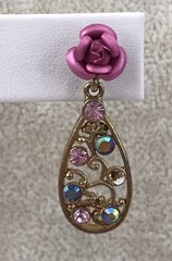 Avon Gold Tone Filigree Teardrop Rhinestone Floral Rose Pendant & Earrings Set