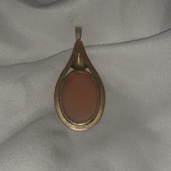 Antique gold plated Teardrop Cameo Portrait Pendant with natural shell