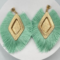 VTG Retro Influence Gold Tone Hammered Diamond Tassel Fringe Earrings Mint Green