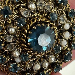 Vtg Dome Shaped Brooch Blue Crystals and Faux Seed Pearls MISSING 7 Faux Pearls