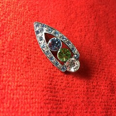 Spear Point Pewter Colored Crystal Stones Pin Back Accessory Brooch