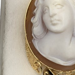 14k Gold Handcrafted Masaniello Vintage Cameo Brooch 1.5”H, 1.1”W, 9.6 Grams