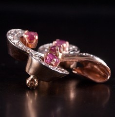 Vintage 1940’s 13k Rose Gold Palladium Ruby Diamond Brooch 1.91ctw 8.52g