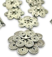 Vtg Delicate SILVER FILAGREE Flower Necklace 16.50” 12g India 40s-50s 🔥!SALE!🔥