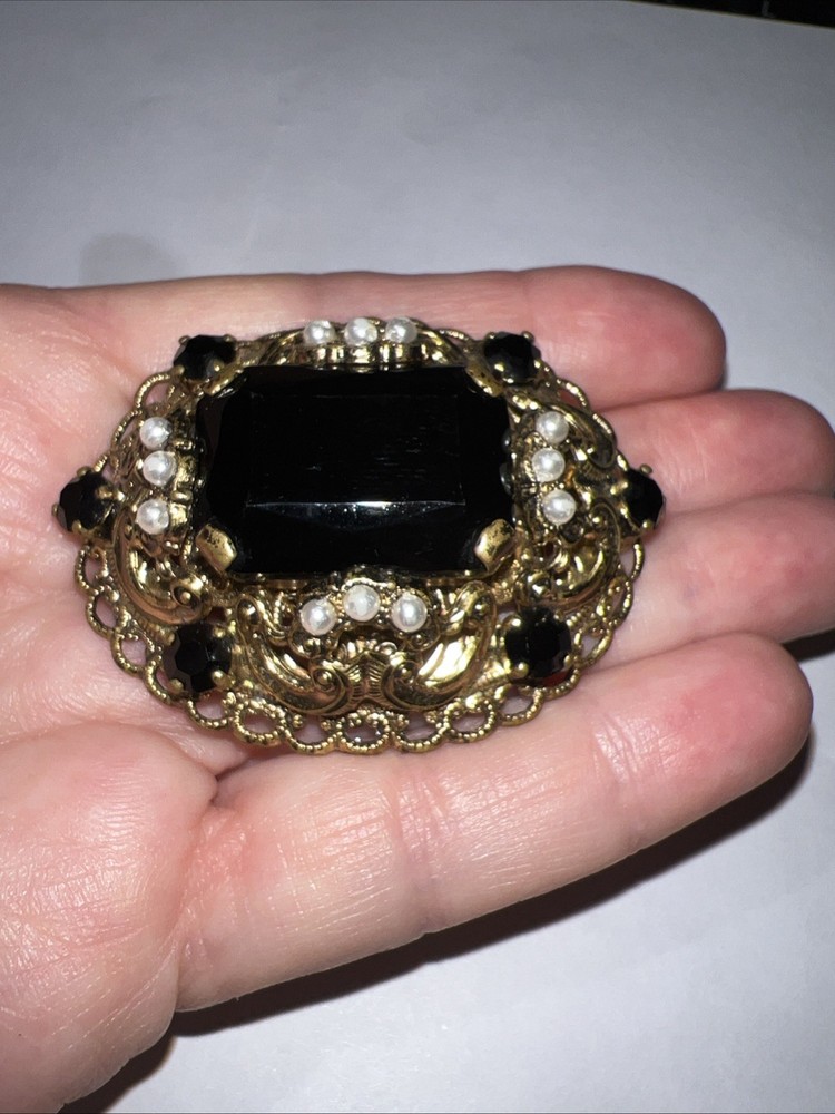 Vintage West Germany Filigree Gold Tone Pearl & Black Rhinestone Brooch Pin